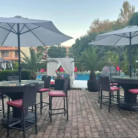 Бахами Резиденс 3* Slăntjev Brjag